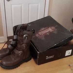 Demonia Steam12/BN/LE